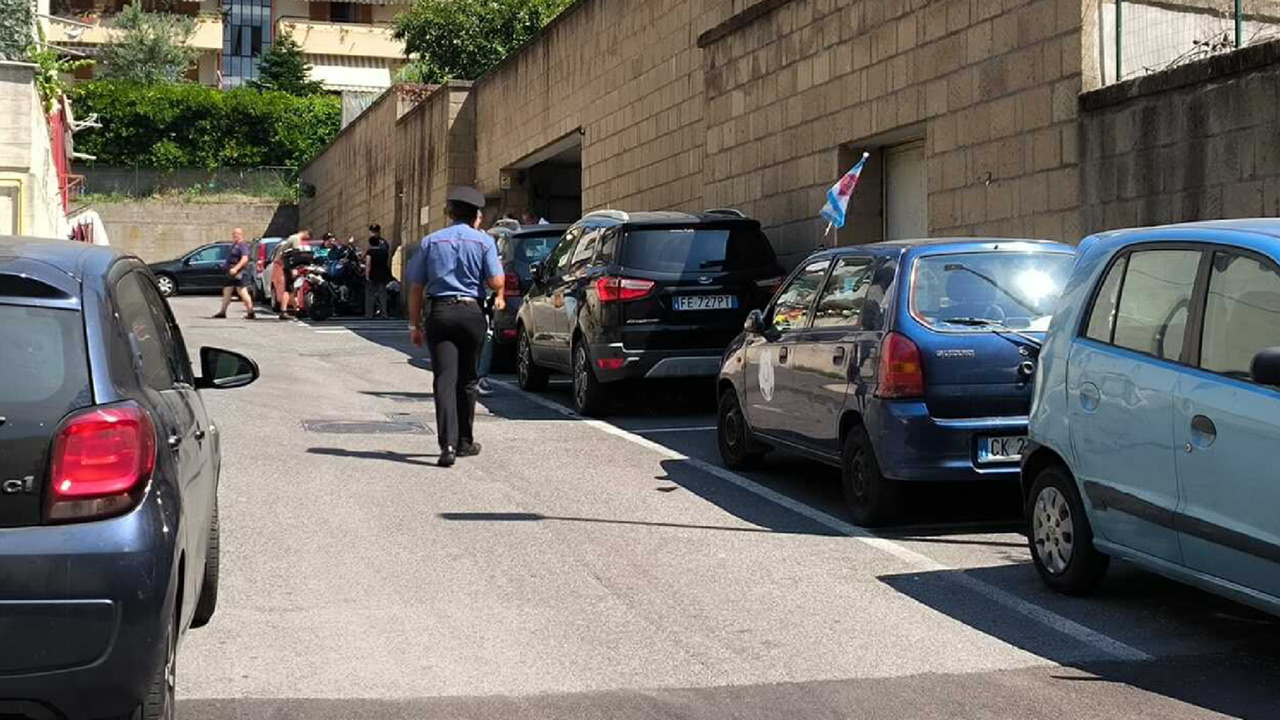 Carneficina Donna Accoltellata E Abbandonata In Un Bagagliaio